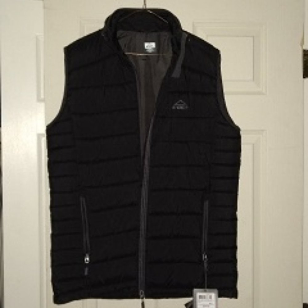 New McKinley Men's Kenny Featherless Insulated Vest (NWT)